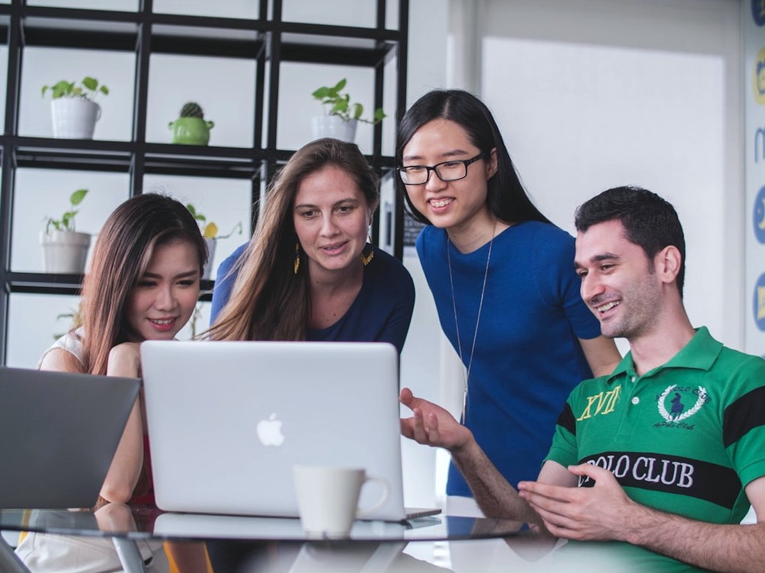 Virtual assistant role